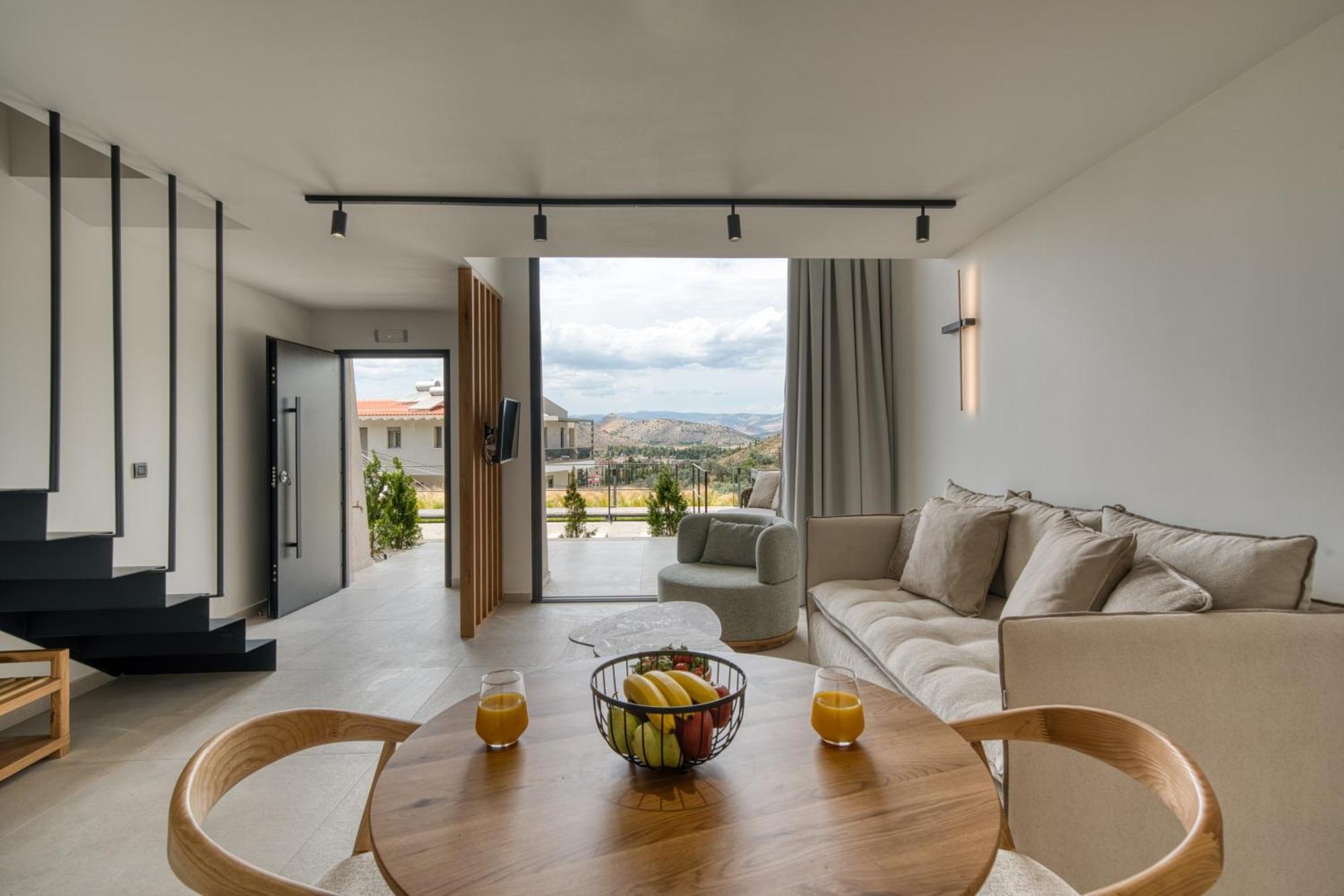 Anima Deluxe Suites Нафплион Екстериор снимка