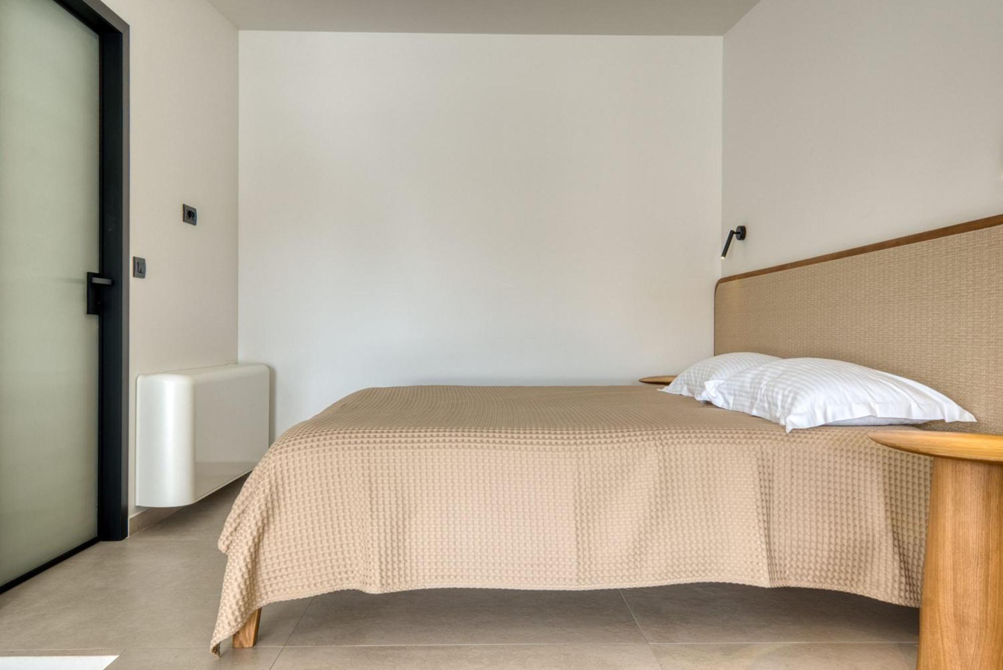 Anima Deluxe Suites Нафплион Екстериор снимка