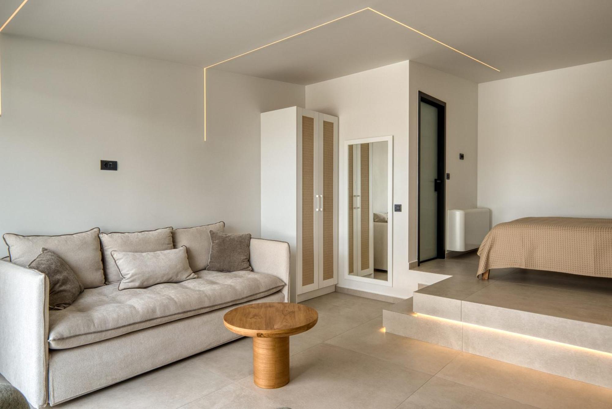 Anima Deluxe Suites Нафплион Екстериор снимка
